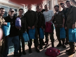 gershon-with-soldiers