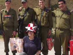 Delivering mishloach manot to soldiers