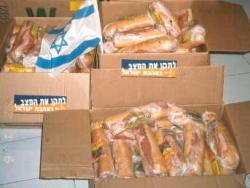 Sandwiches for soldiers